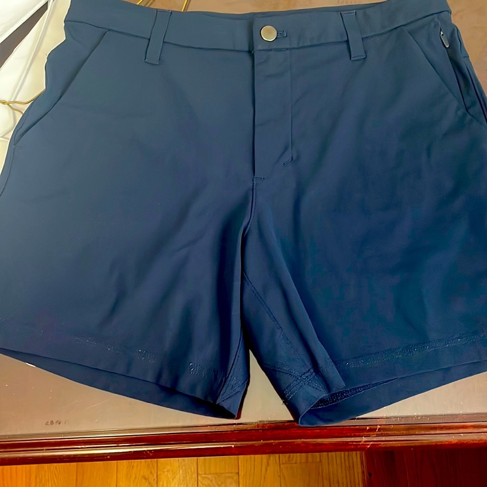 NWT navy mens shorts